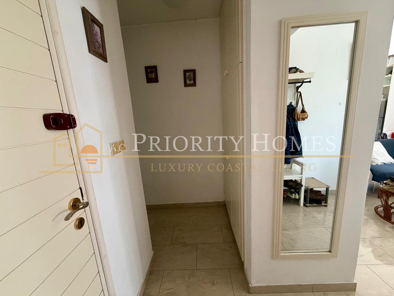 Stunning Two-Bedroom Sea‑View Penthouse in Paphos – Tomb of the Kings