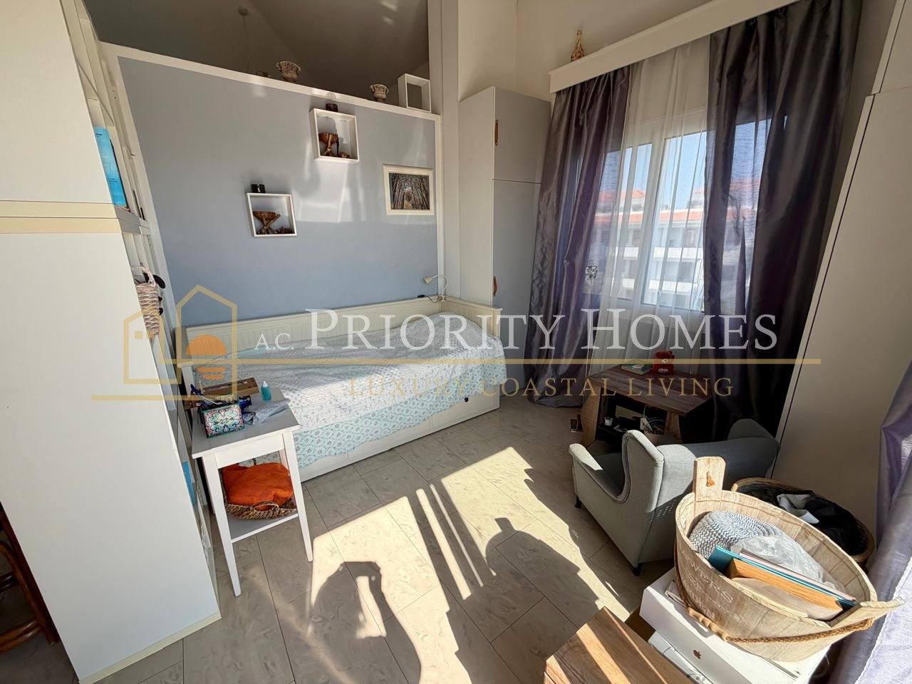 Stunning Two-Bedroom Sea‑View Penthouse in Paphos – Tomb of the Kings
