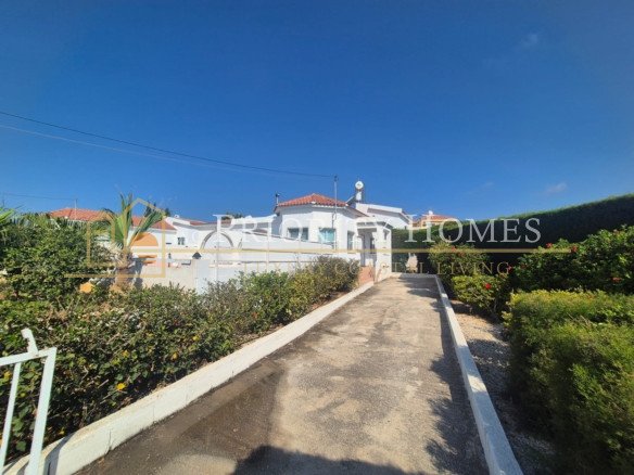 Three-Bedroom Villa for Rent in Coral Bay