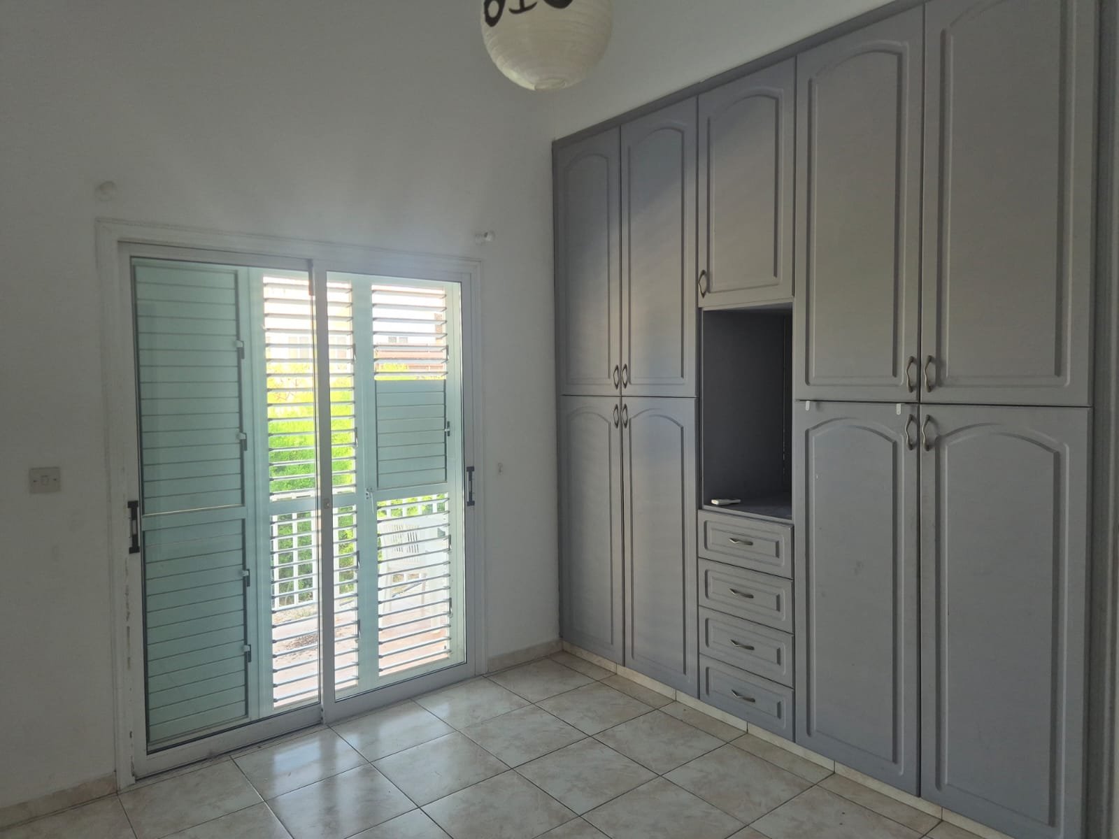 Three-Bedroom Villa for Rent in Coral Bay