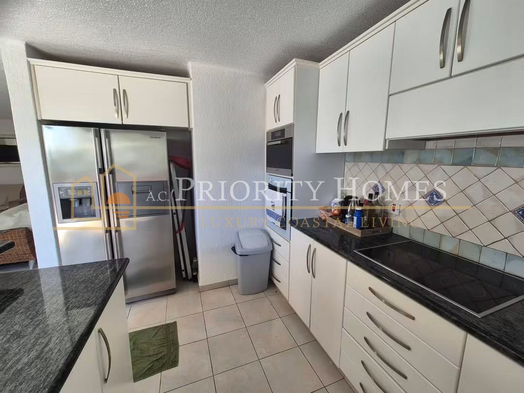 Superb Four‑Bedroom Villa in Chloraka