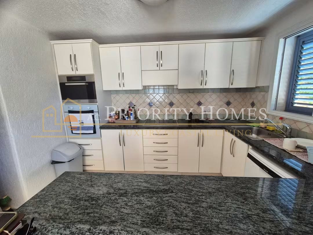 Superb Four‑Bedroom Villa in Chloraka