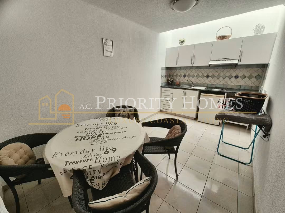 Superb Four‑Bedroom Villa in Chloraka