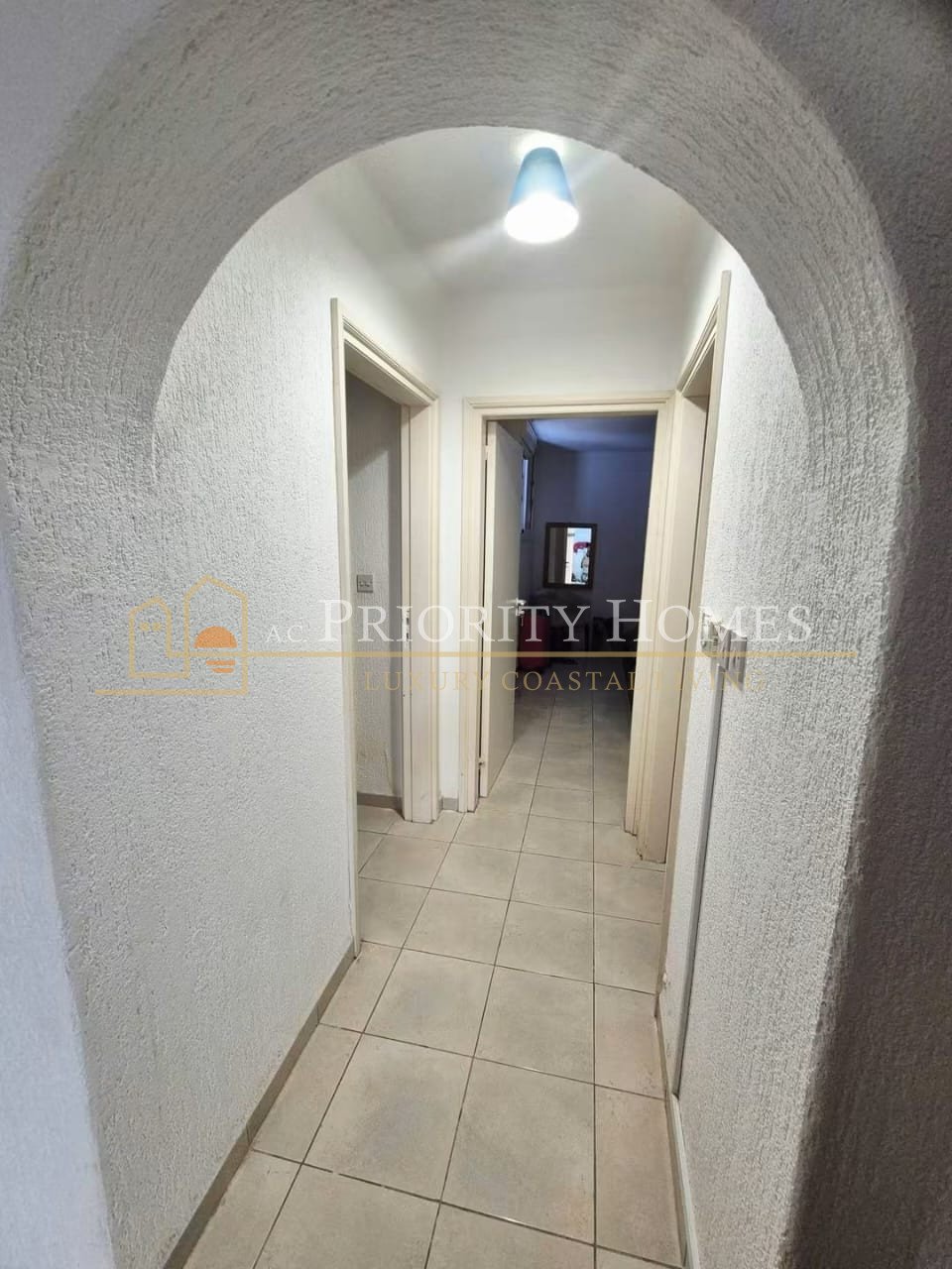 Superb Four‑Bedroom Villa in Chloraka