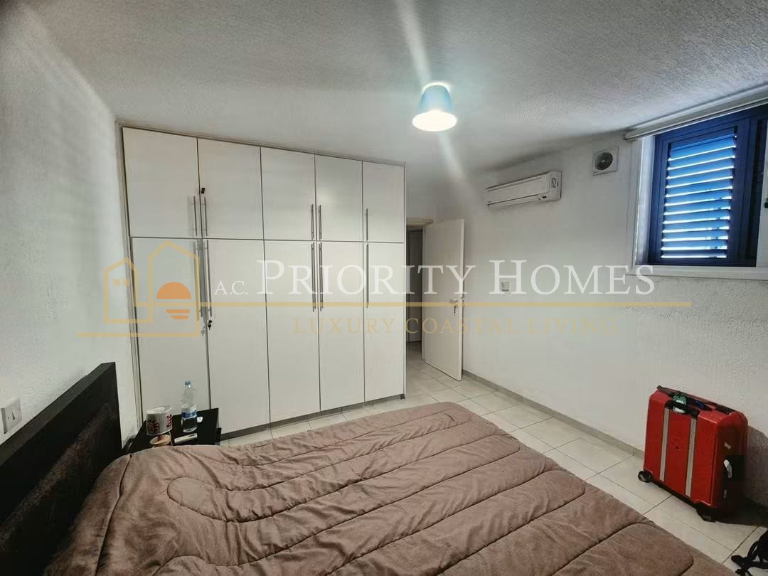 Superb Four‑Bedroom Villa in Chloraka