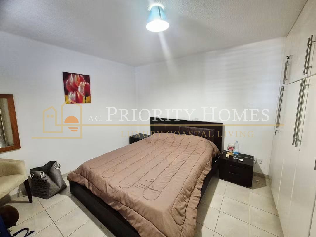 Superb Four‑Bedroom Villa in Chloraka