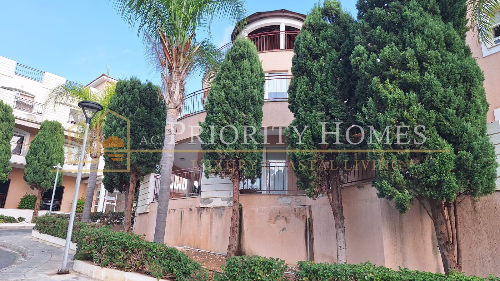Two-Bedroom Apartment in Paphos – Universal