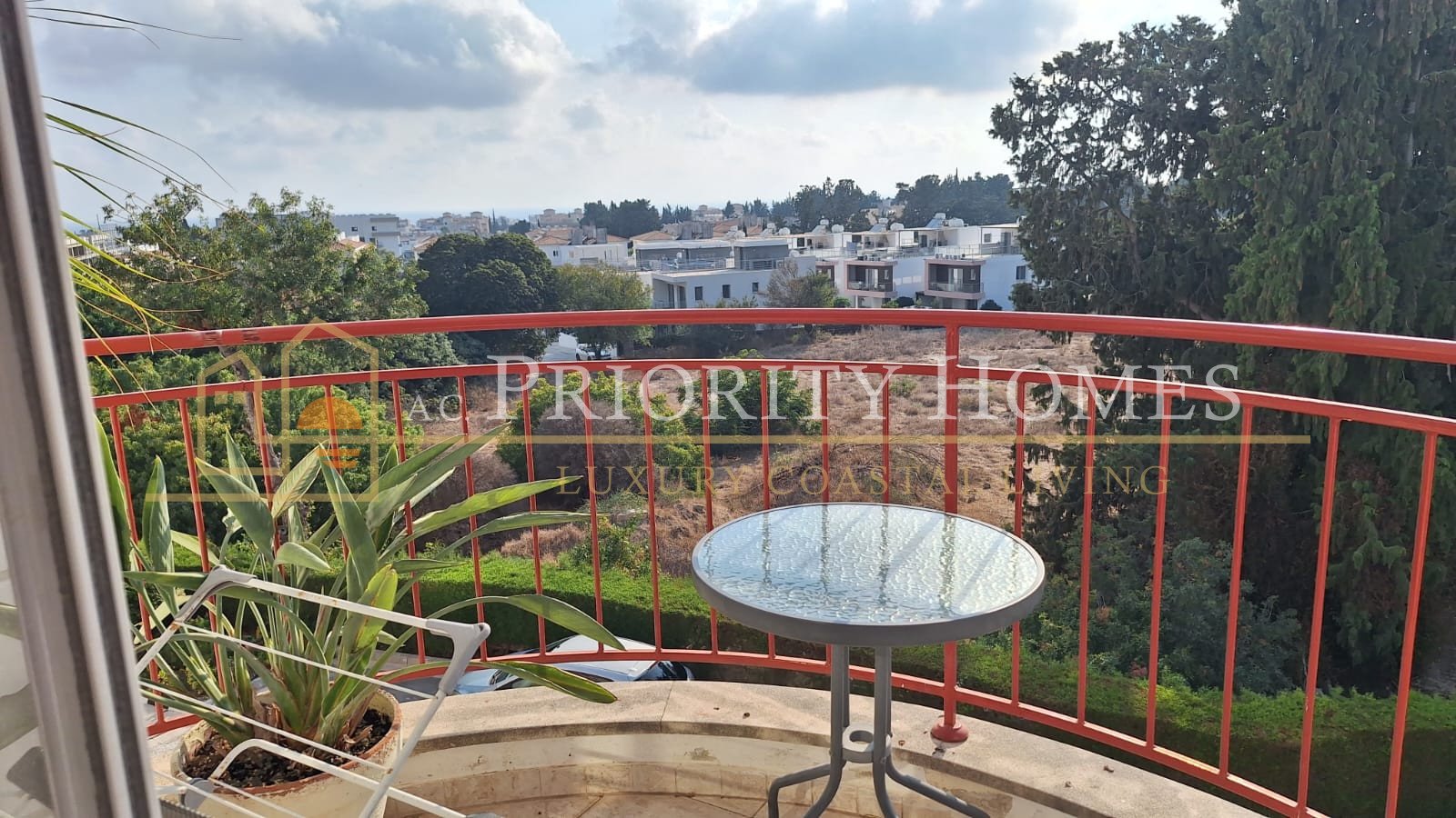 Two-Bedroom Apartment in Paphos – Universal