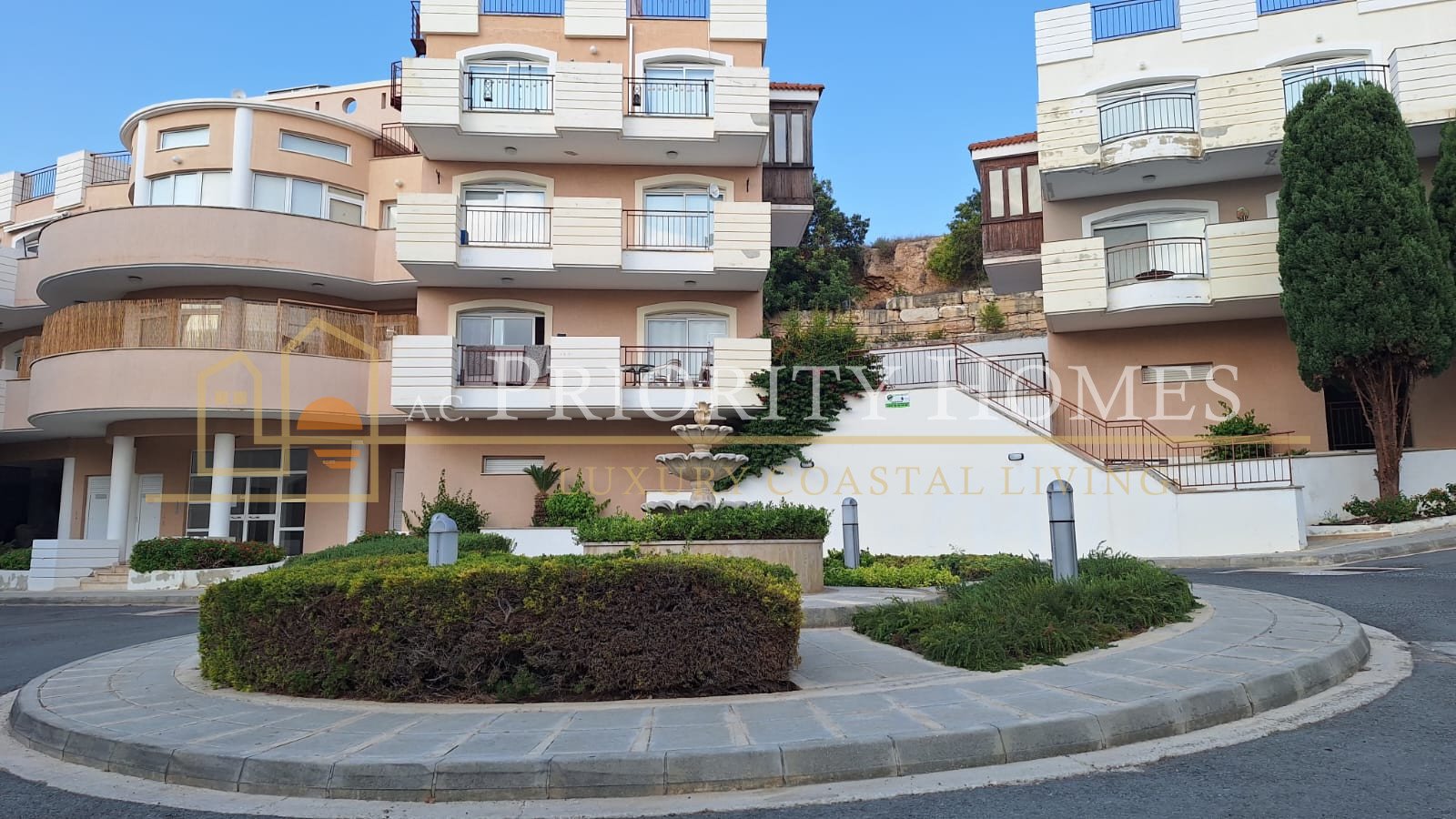 Two-Bedroom Apartment in Paphos – Universal