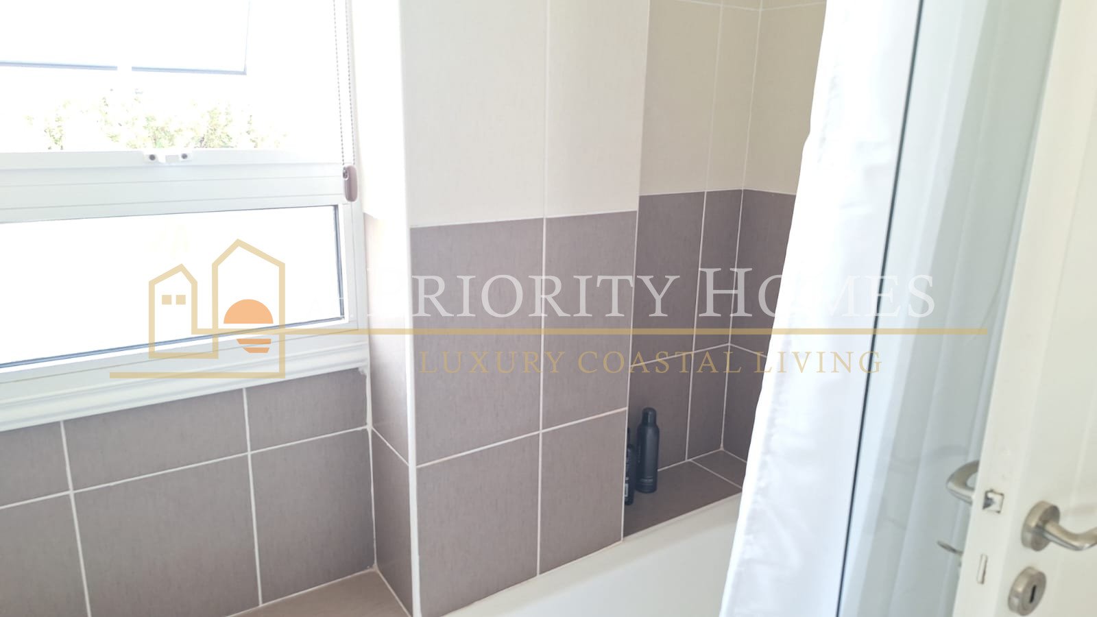 Two-Bedroom Apartment in Paphos – Universal