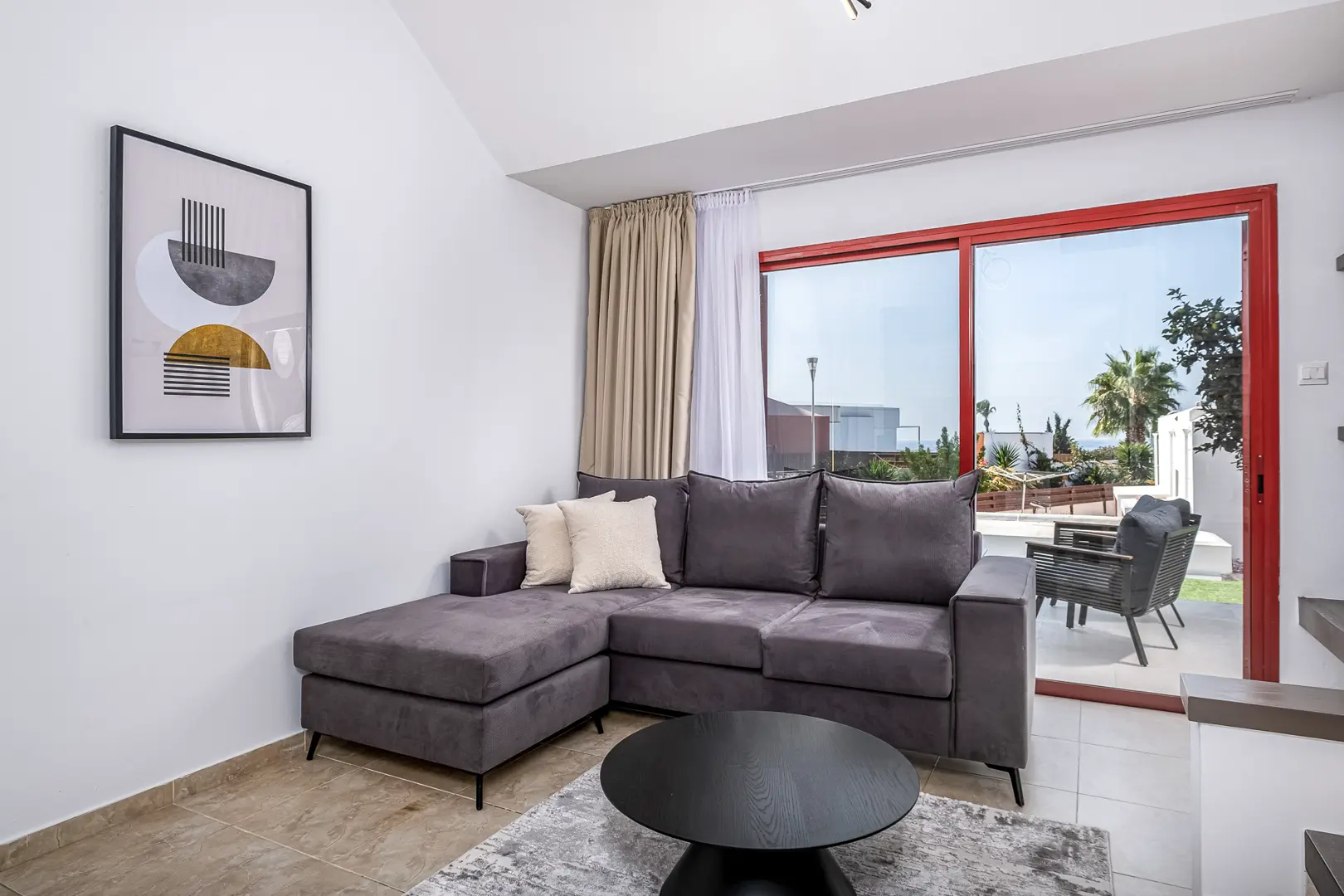 Fully Furnished Two-Bedroom Garden Apartment in Chloraka
