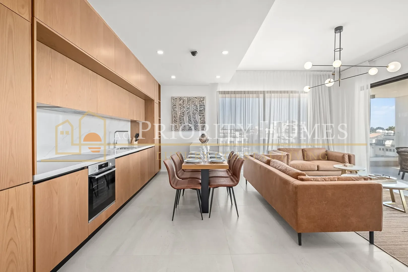Three-Bedroom Modern Apartment in Kato Paphos