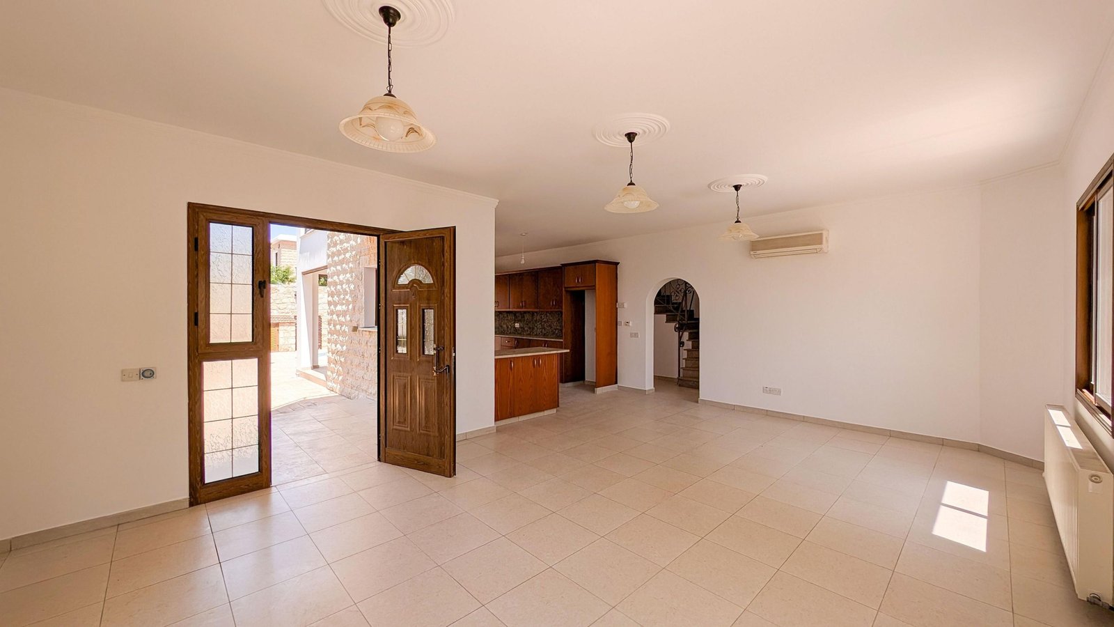 Four‑Bedroom Detached Villa for Sale in Ineia