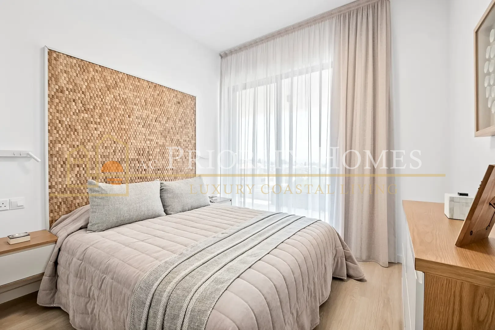 Three-Bedroom Modern Apartment in Kato Paphos