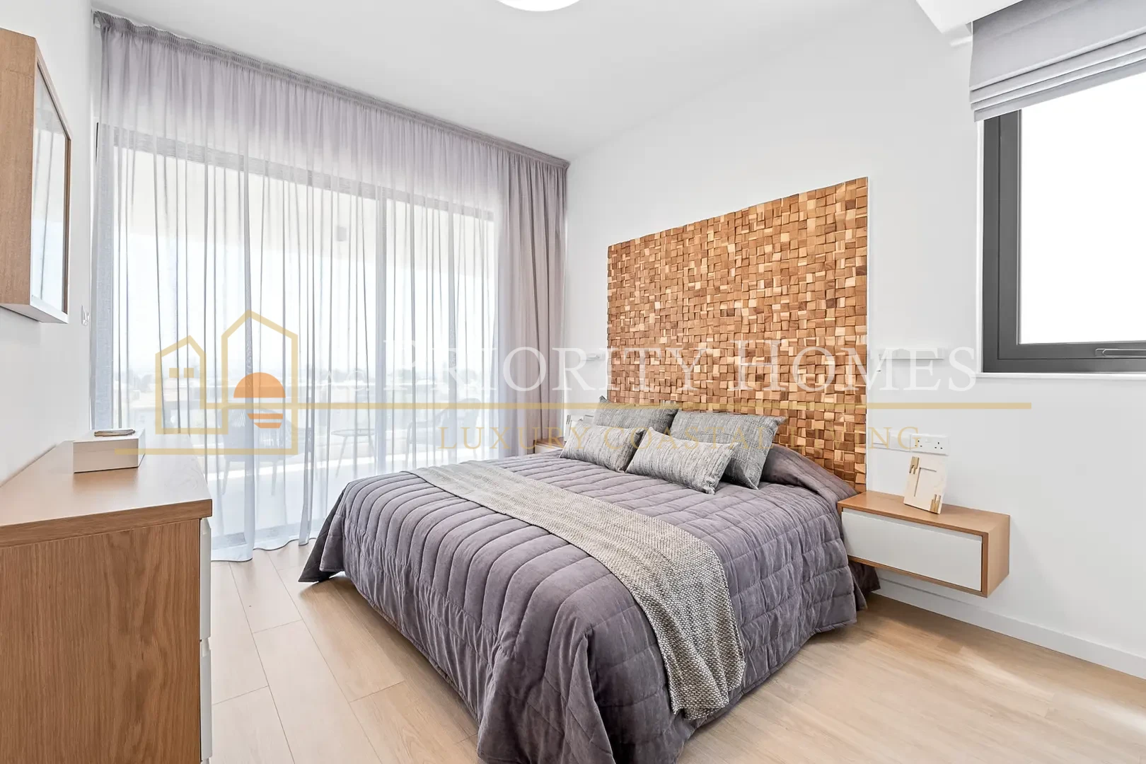 Three-Bedroom Modern Apartment in Kato Paphos