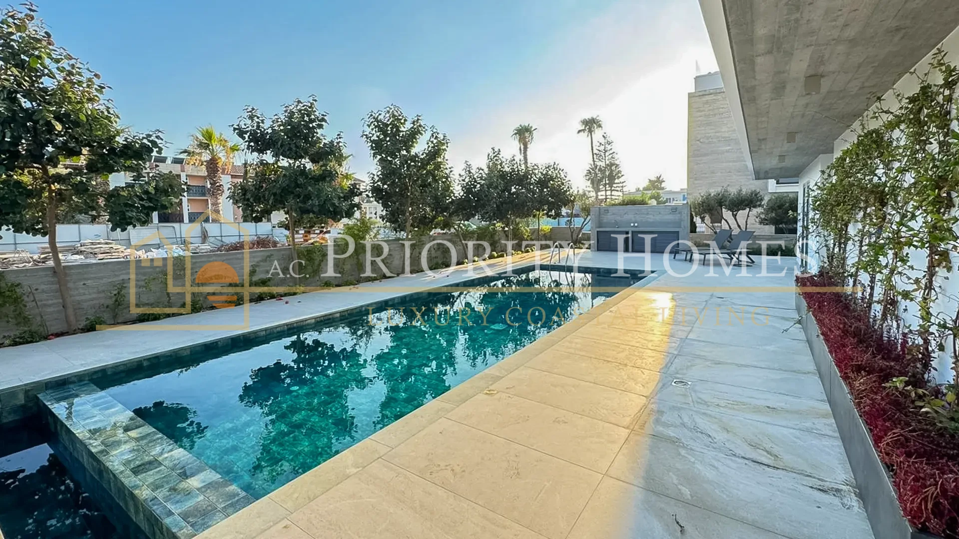 Three-Bedroom Modern Apartment in Kato Paphos