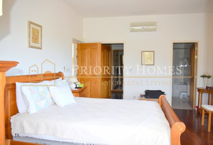 Three‑Bedroom Villa in Pegeia – Sea Caves