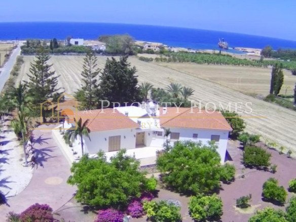 Three‑Bedroom Villa in Pegeia – Sea Caves
