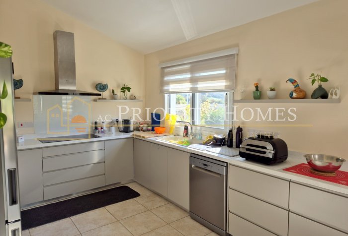Three‑Bedroom Luxury Villa for Sale in Tala