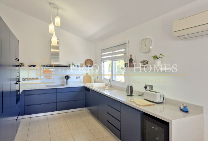 Three‑Bedroom Villa in Tala