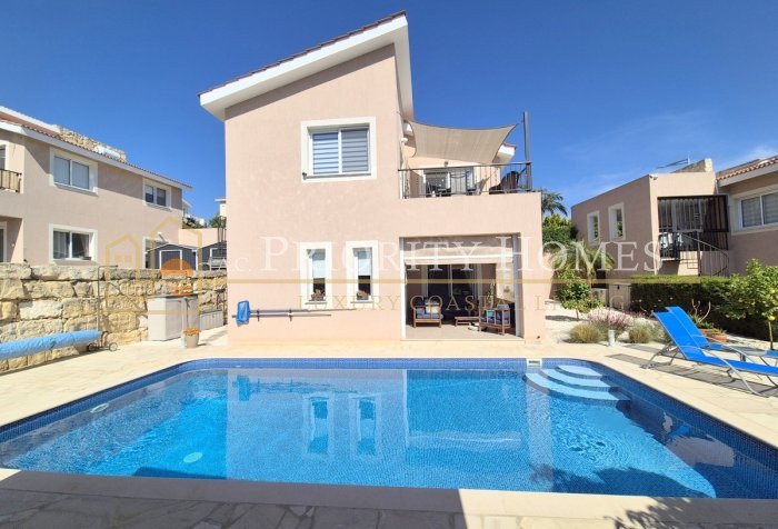 Three‑Bedroom Villa in Tala