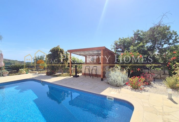 Three‑Bedroom Villa in Tala