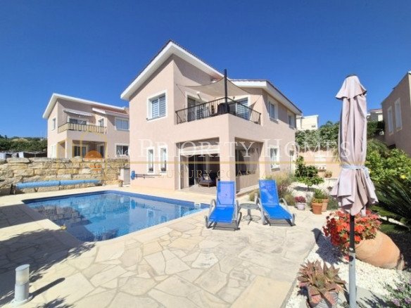 Three‑Bedroom Villa in Tala