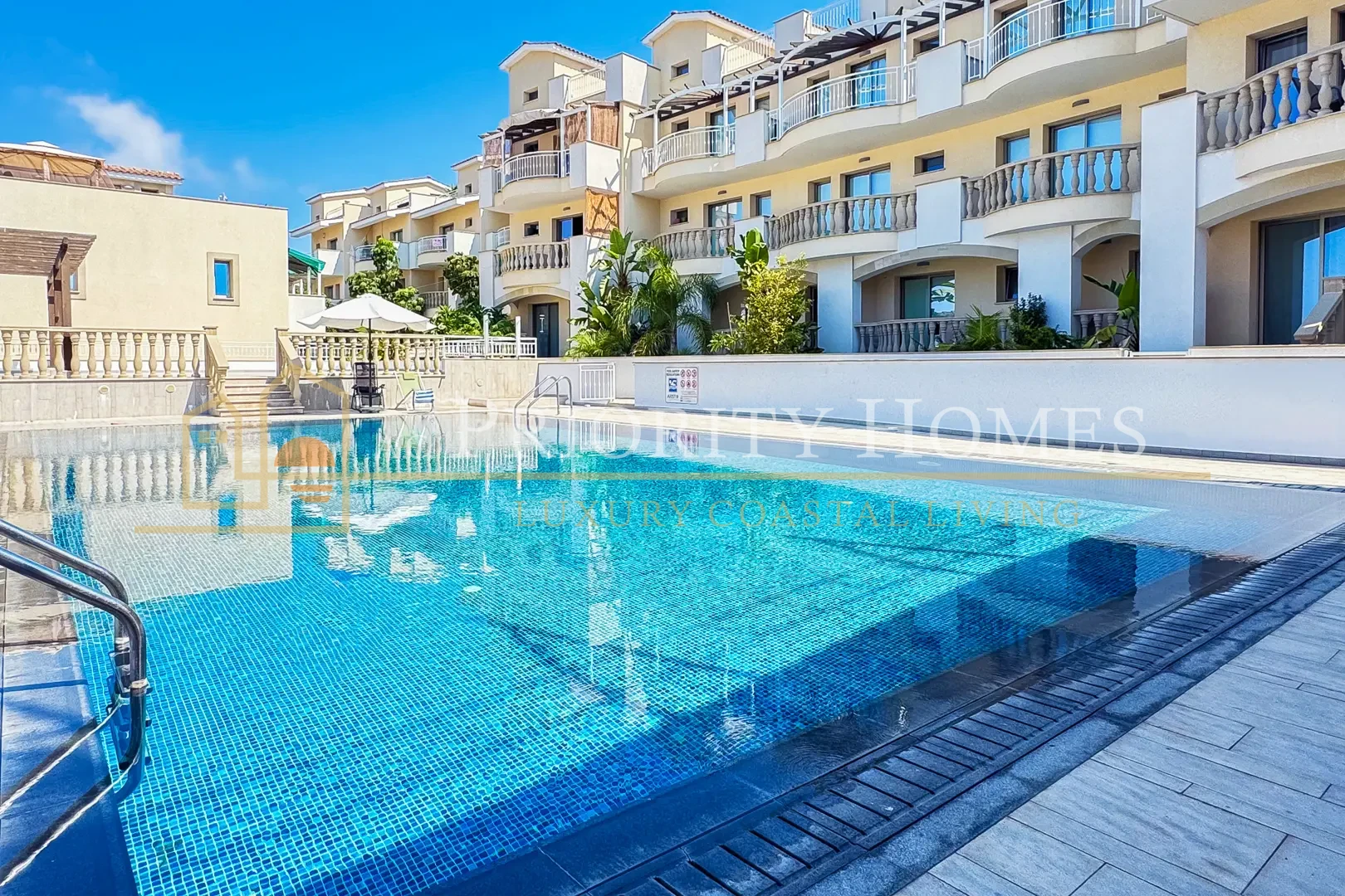 Fully Furnished Three-Bedroom Apartment in Universal