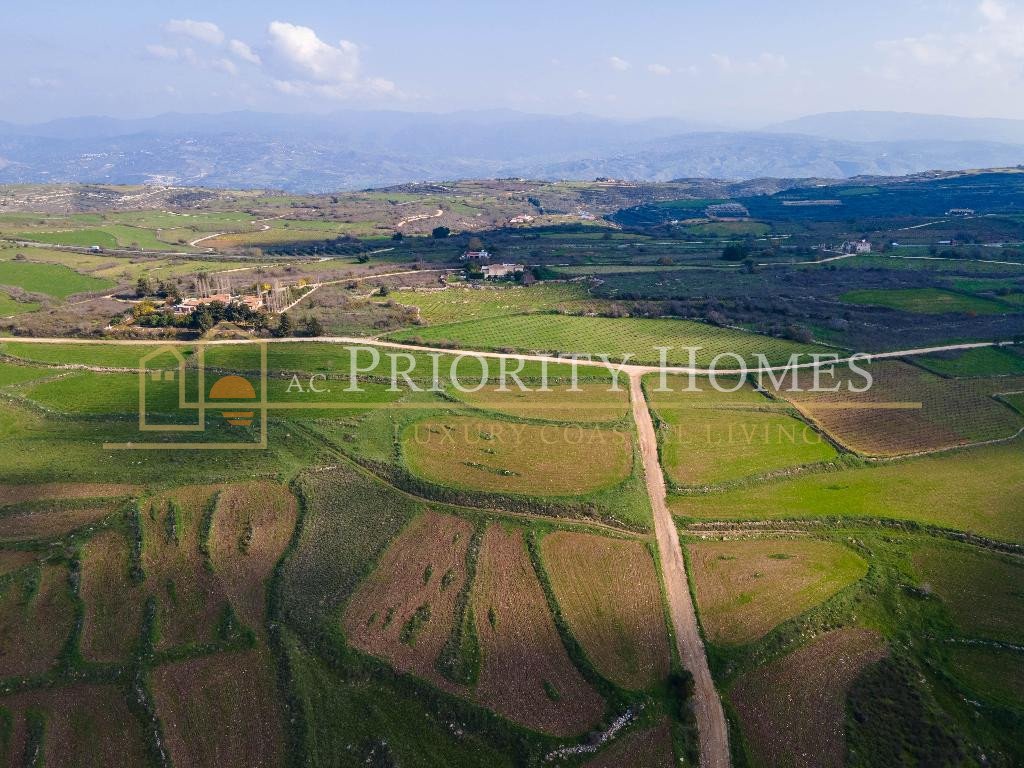 Touristic Field in Pano Arodes