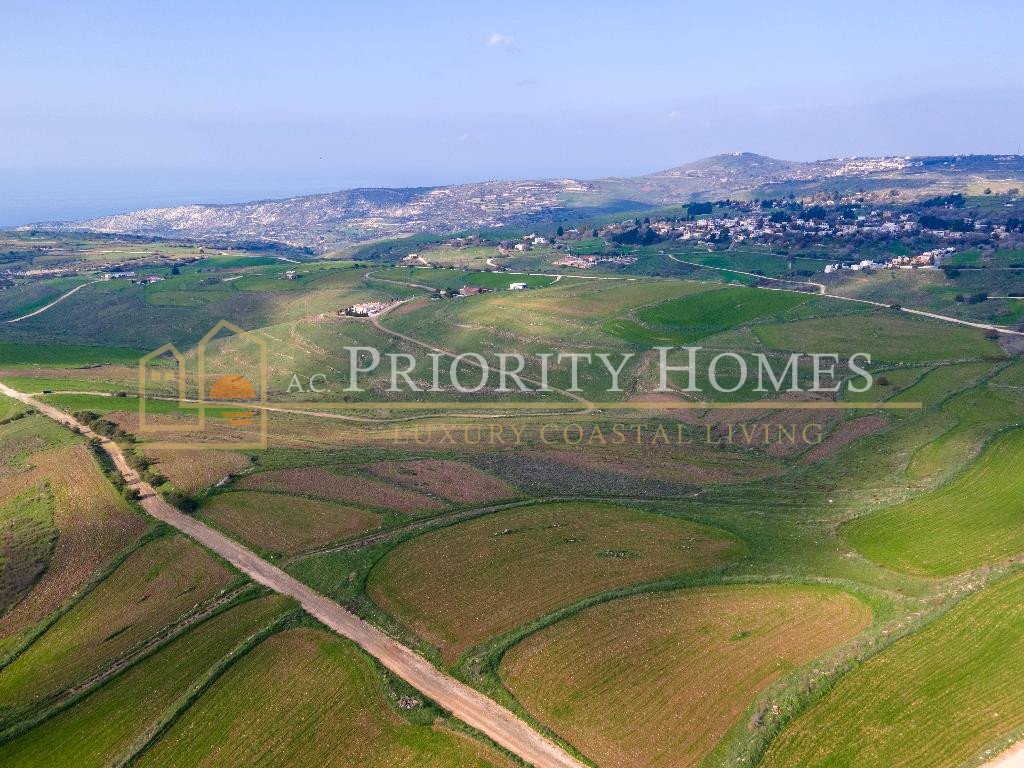 Touristic Field in Pano Arodes
