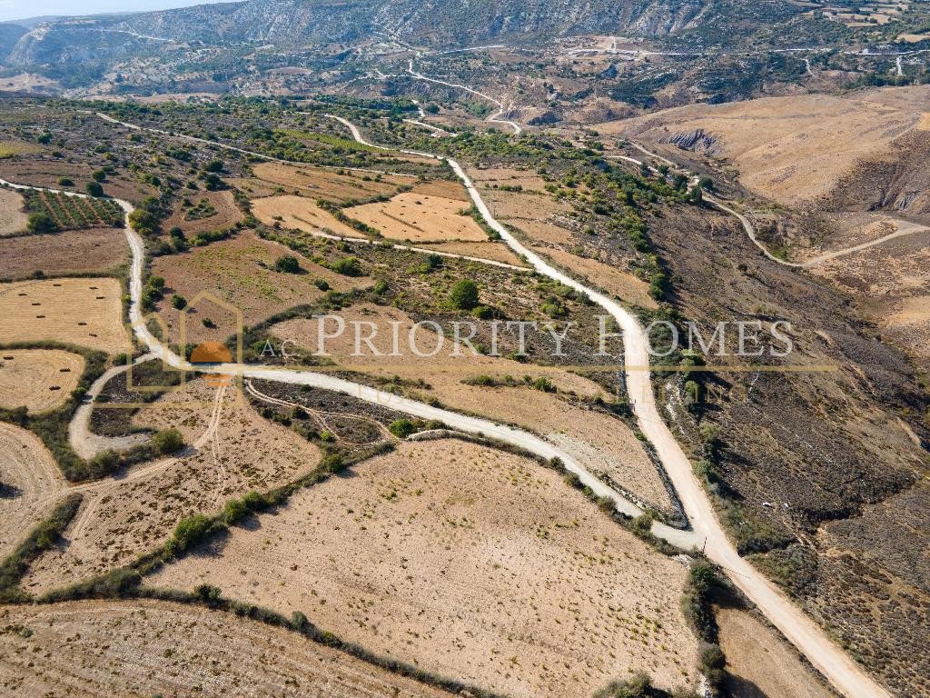 Agricultural Land in Pano Arodes