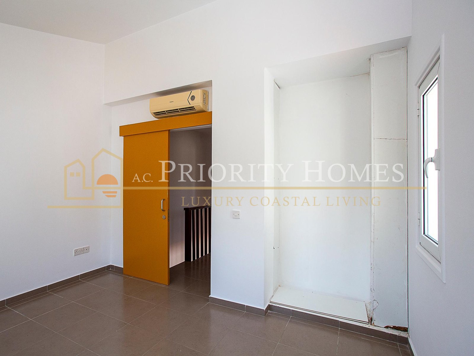 Two-Bedroom Semi-Detached House for Sale in Chloraka