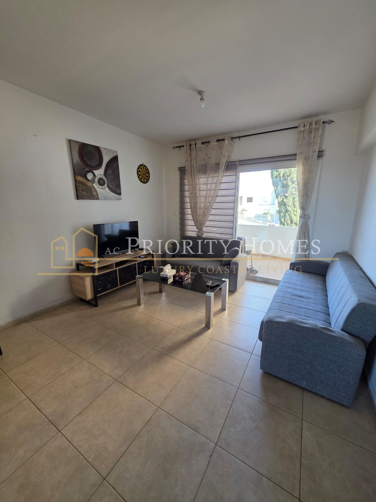 Two‑Bedroom Apartment in Paphos – Central