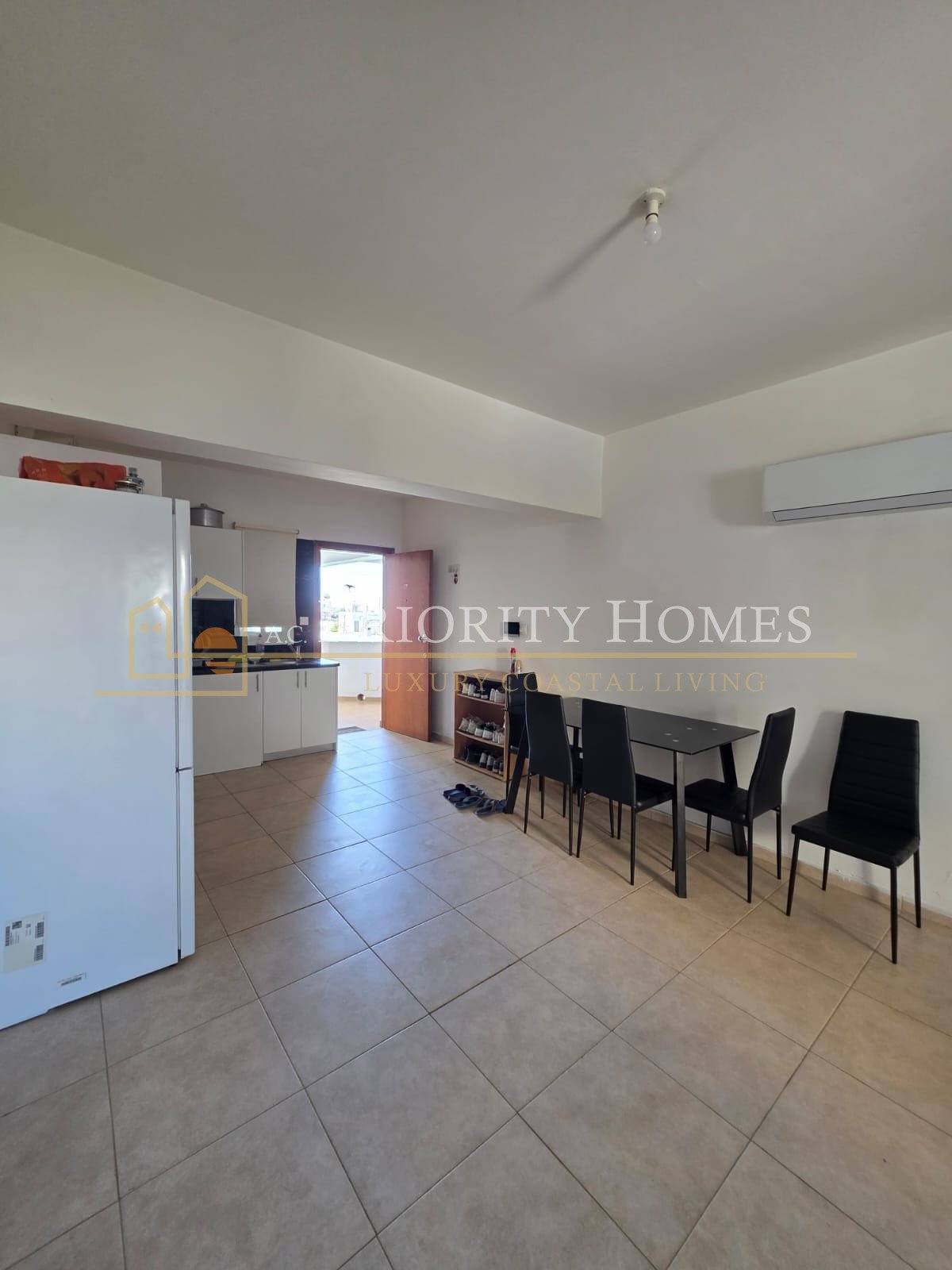 Two‑Bedroom Apartment in Paphos – Central