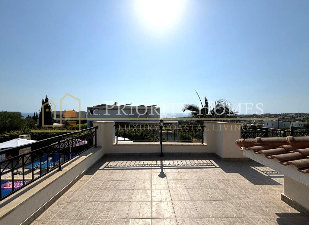  Three-Bedroom Bungalow for Rent in Sea Caves