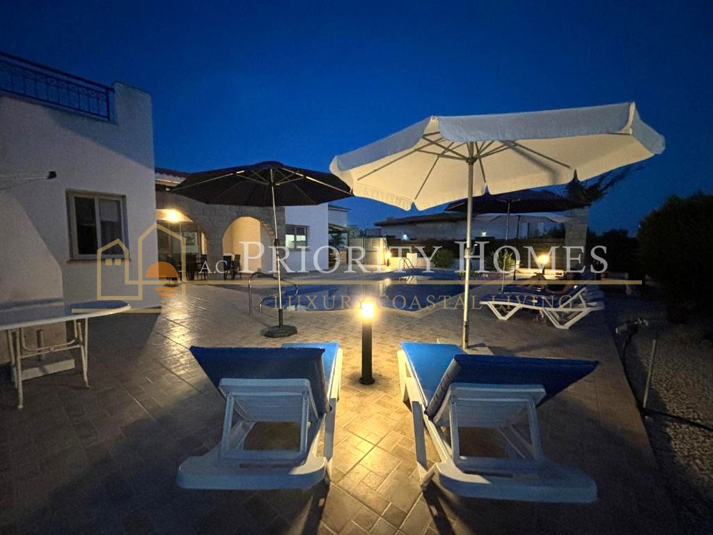  Three-Bedroom Bungalow for Rent in Sea Caves