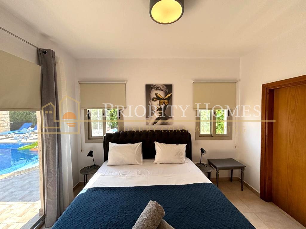  Three-Bedroom Bungalow for Rent in Sea Caves