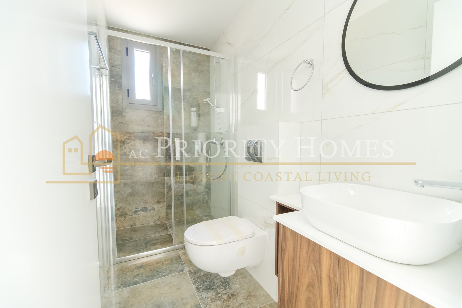 Three-Bedroom Apartment in Paphos – Central