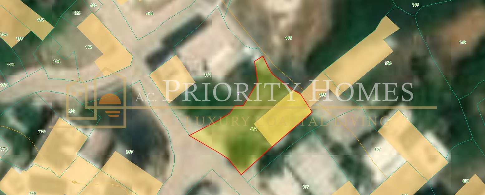 Residential Plot in Ineia