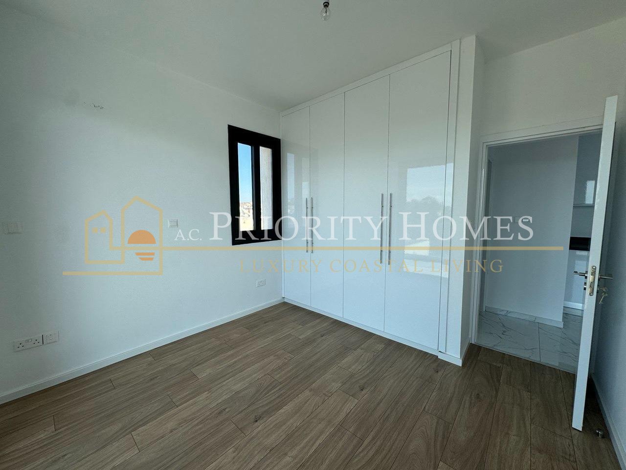 One-Bedroom Apartment in Paphos – Universal