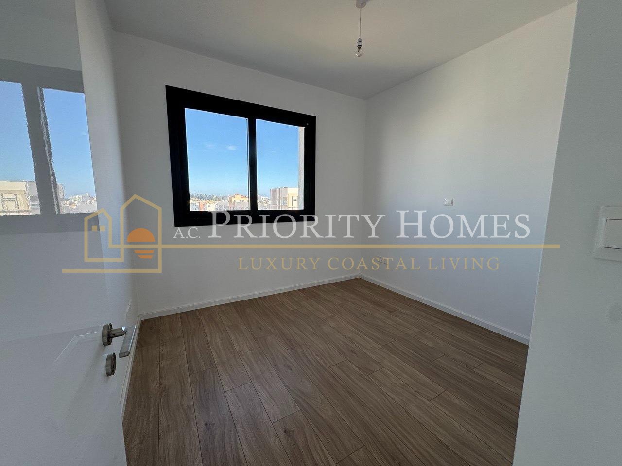 Two-Bedroom Apartment in Paphos – Universal
