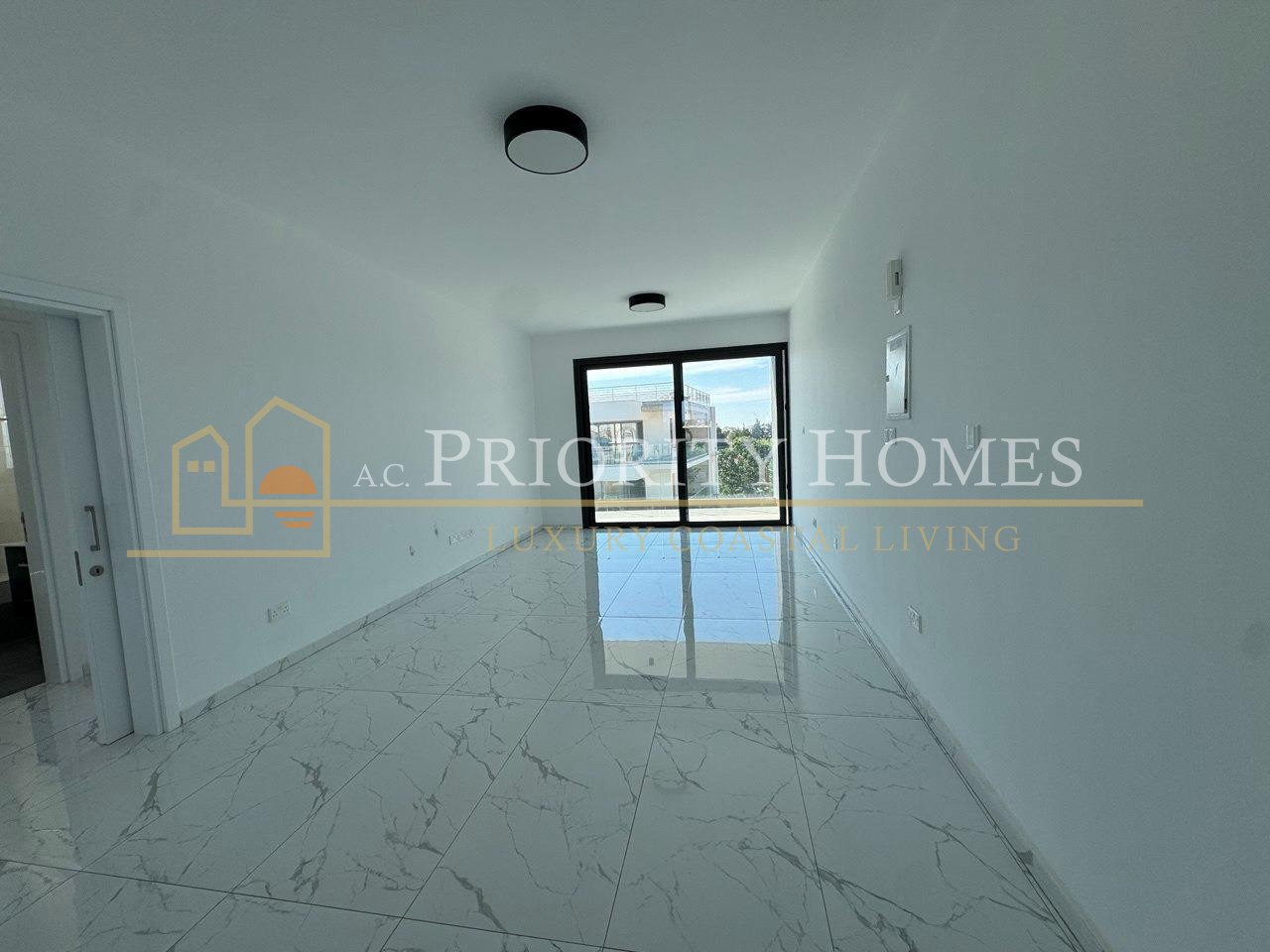Two-Bedroom Apartment in Paphos – Universal