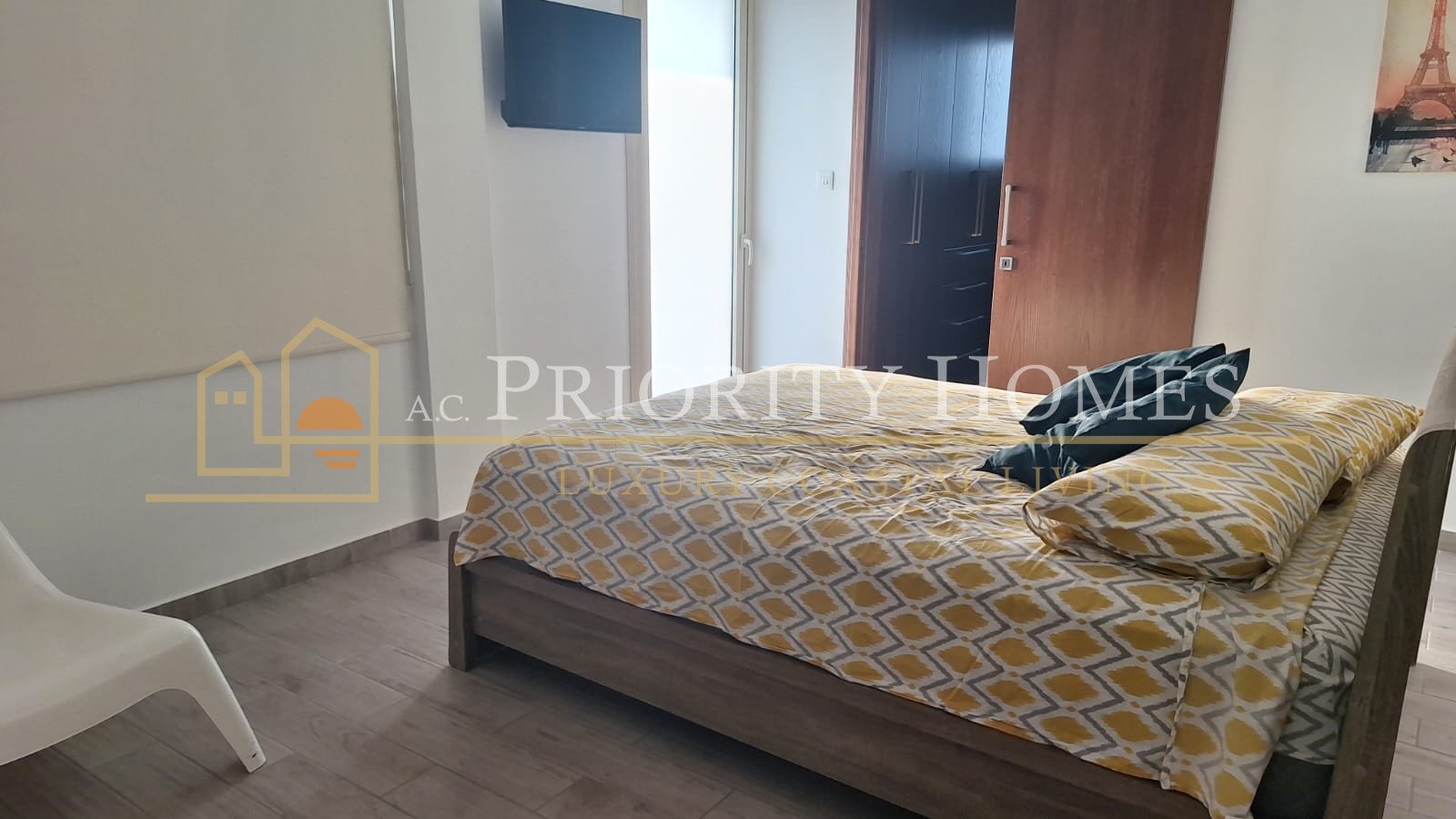 Spacious Six-Bedroom Furnished Villa for Rent in Emba