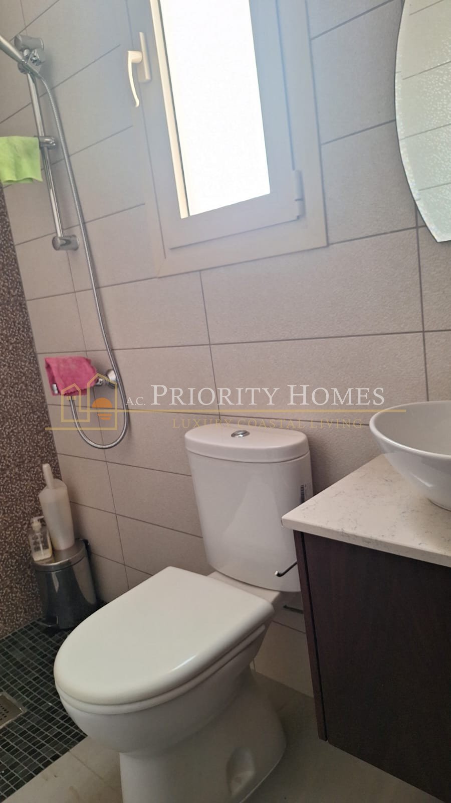 Spacious Six-Bedroom Furnished Villa for Rent in Emba