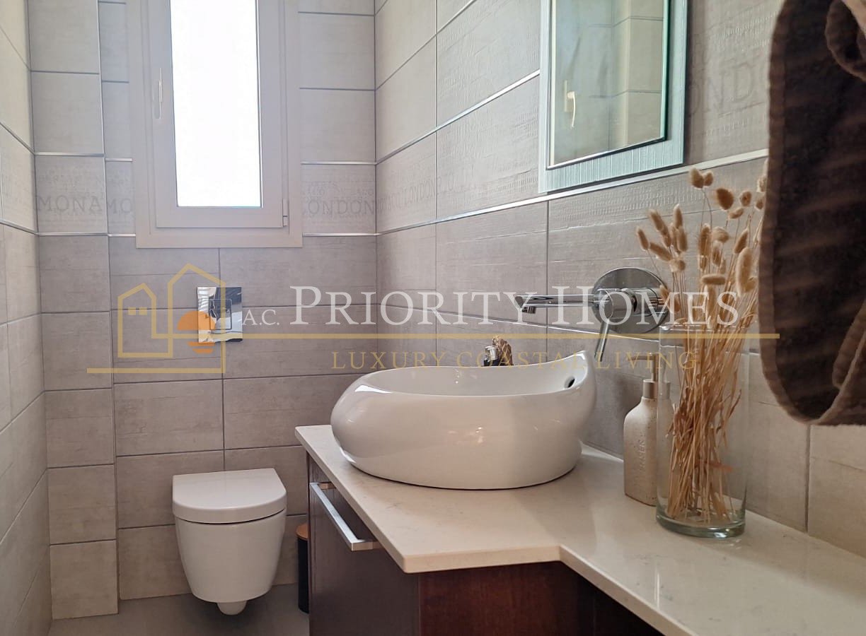 Spacious Six-Bedroom Furnished Villa for Rent in Emba