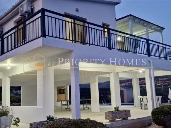 Three-Bedroom House for Long-Term Rent in Pegeia
