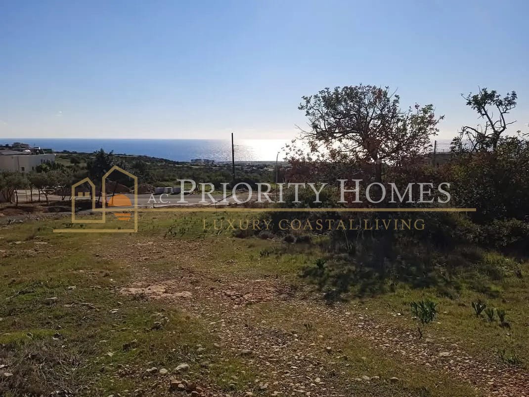 Residential Plot with Approved Building Permit in Pegeia
