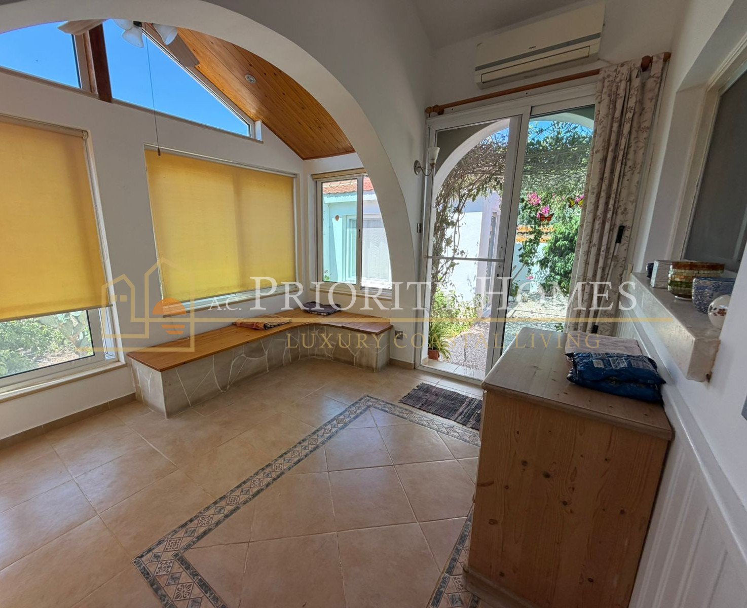 Three-Bedroom Bungalow with Extra Room in Tremithousa