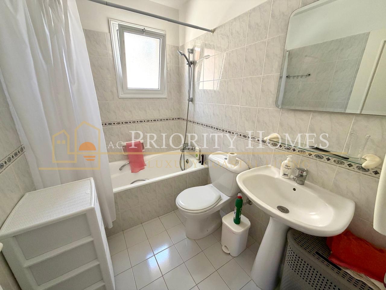 Immaculate Three-Bedroom Detached Villa in Paphos – Universal