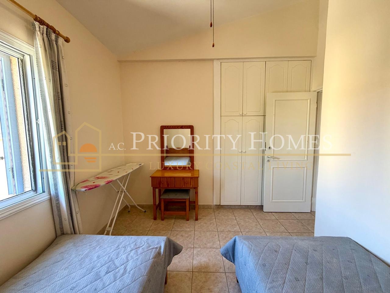 Immaculate Three-Bedroom Detached Villa in Paphos – Universal